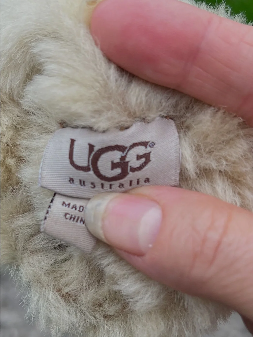 One Single Left Hand Glove Only UGG suede shearling sheepskin Spain M